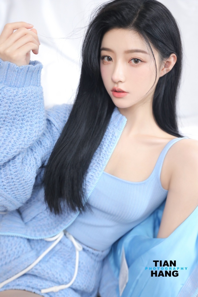 柠萌影视携手爱奇艺打造古装剧《一念江南》正式开机